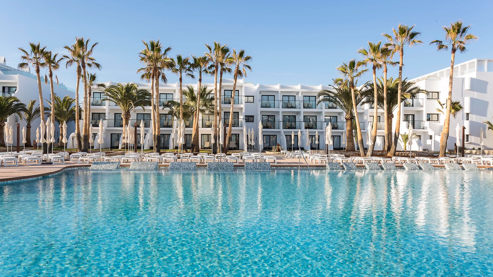 Grand Palladium White Island Resort & Spa Playa d'en Bossa Spain