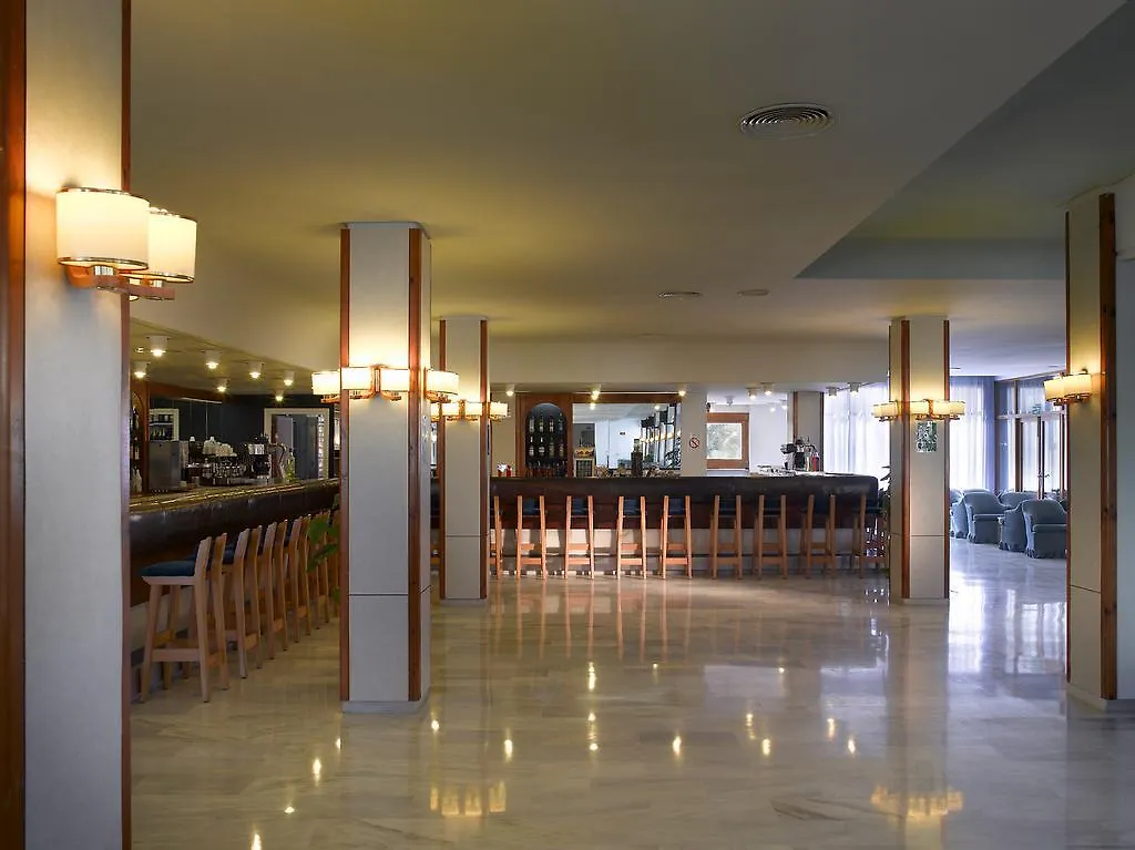 Grand Palladium White Island Resort & Spa Playa d'en Bossa