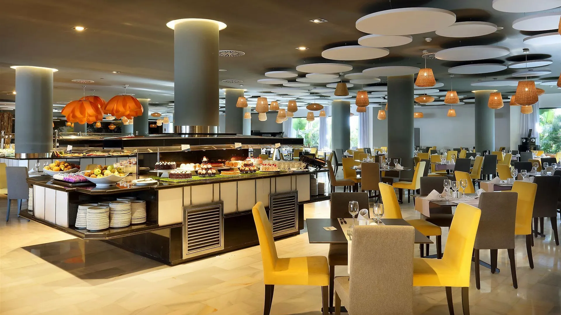 Grand Palladium White Island Resort & Spa Playa d'en Bossa Hotel